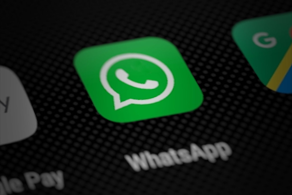 WhatsApp riassunto chat AI